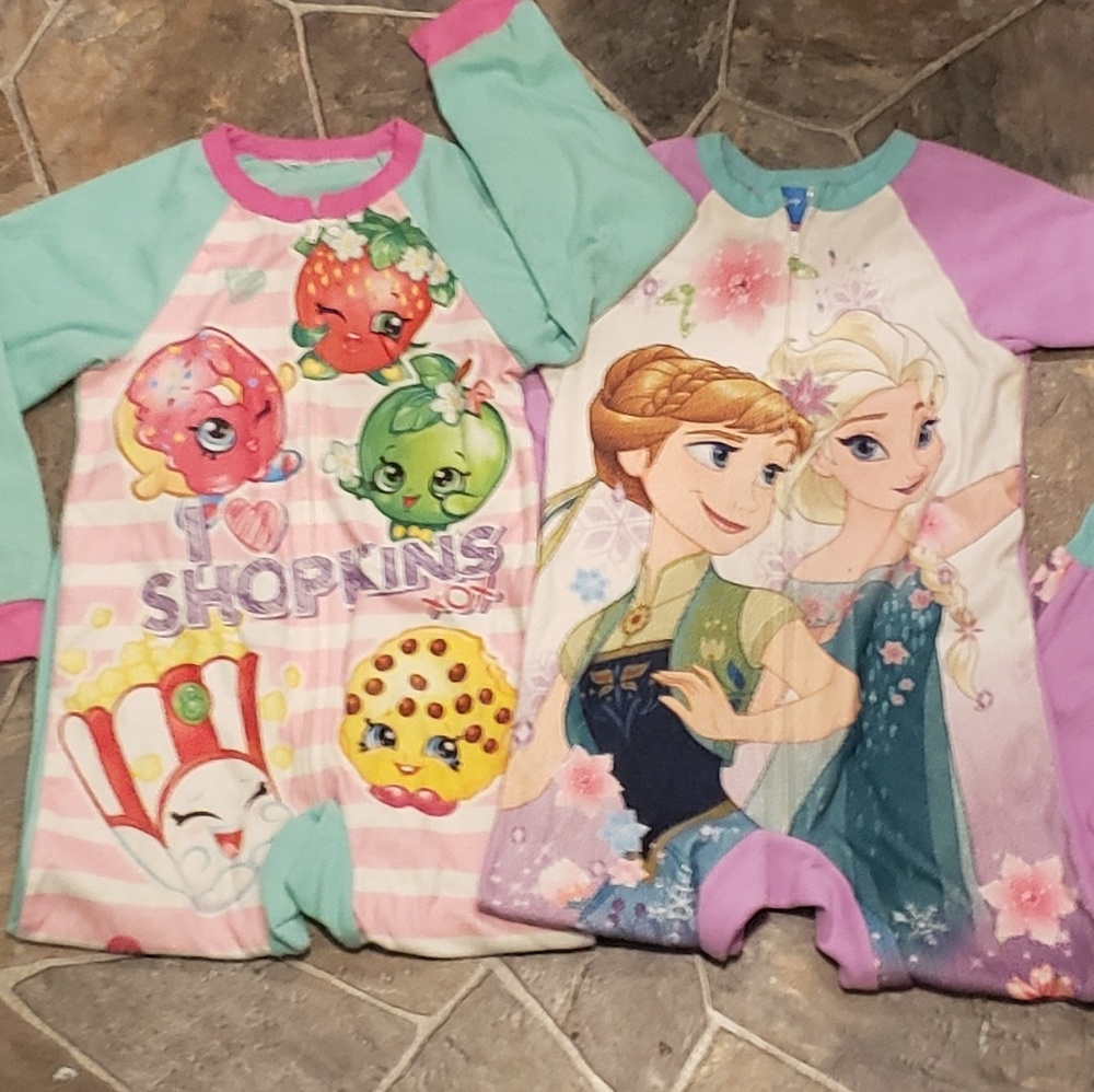 girls onesie pjs.